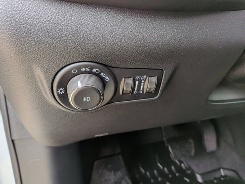 New 2026 Jeep Compass Latitude AWD/4WD image 14