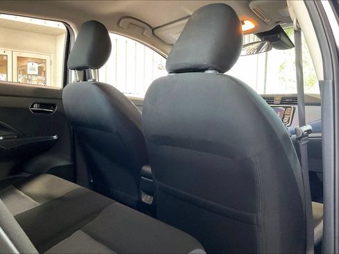 Used 2025 Nissan Versa SV FWD image 19