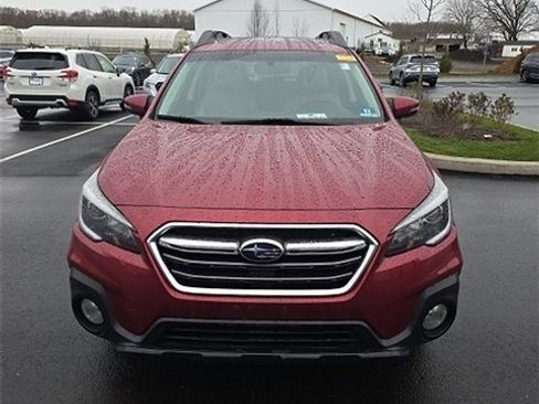 Used 2018 Subaru Outback 2.5i Limited image 2
