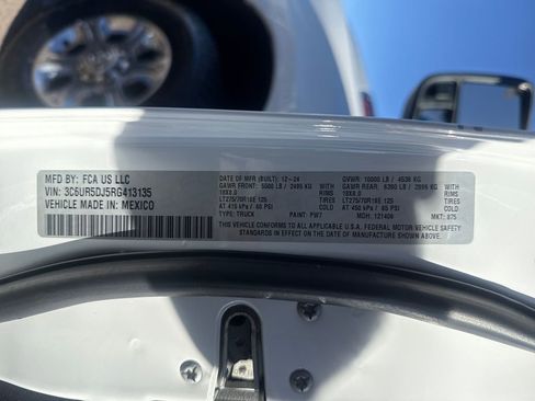 Used 2024 RAM 2500 Big Horn w/ Bed Utility Group image 29