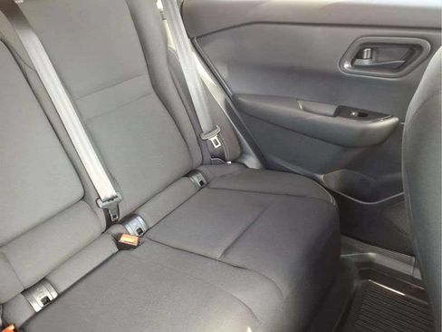 Used 2025 Nissan Rogue S FWD image 19
