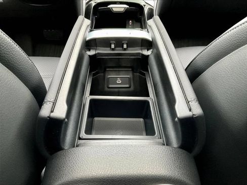 Used 2026 Mercedes-Benz GLC 300 4MATIC image 18