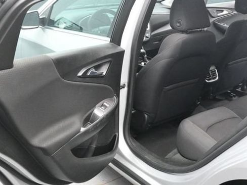 Used 2022 Chevrolet Malibu LT FWD image 23