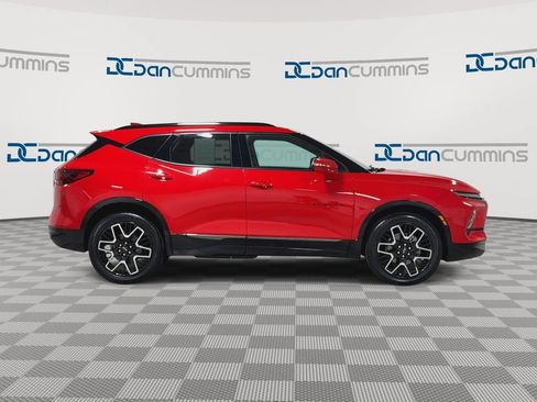 Used 2023 Chevrolet Blazer RS w/ Enhanced Convenience Package FWD image 9