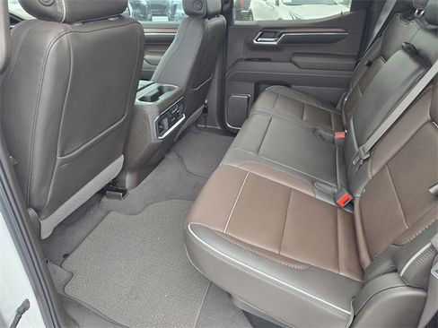 Used 2025 GMC Sierra 1500 Denali w/ Denali Reserve Package image 12