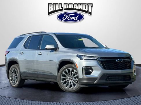 Used 2023 Chevrolet Traverse RS AWD/4WD image 1