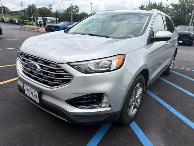 Used 2019 Ford Edge SEL w/ Equipment Group 201A AWD/4WD image 2