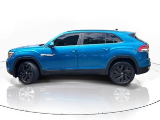 Used 2024 Volkswagen Atlas Cross Sport SE w/ Panoramic Sunroof Package FWD video 2