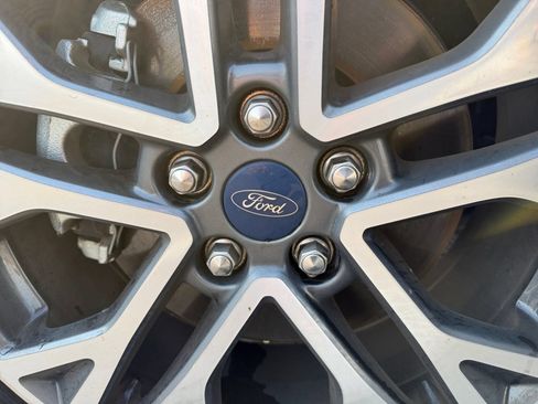Used 2020 Ford Escape SEL AWD/4WD image 32
