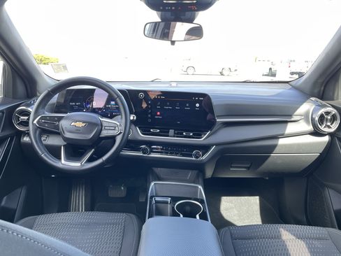 Certified 2025 Chevrolet Equinox LT image 19