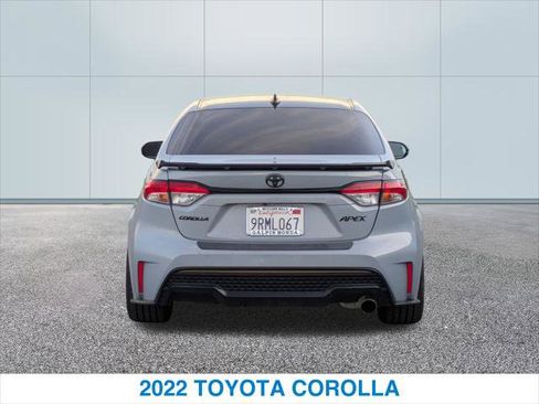 Used 2022 Toyota Corolla SE image 8