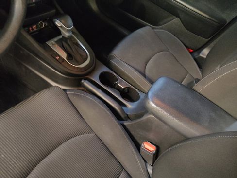 Used 2021 Kia Forte LXS FWD image 26