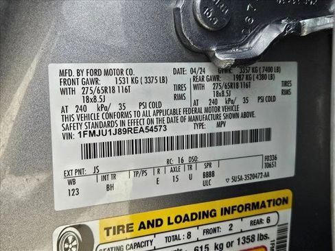 Used 2024 Ford Expedition XLT AWD/4WD image 24