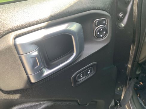 Certified 2021 Jeep Wrangler Unlimited Sport image 10