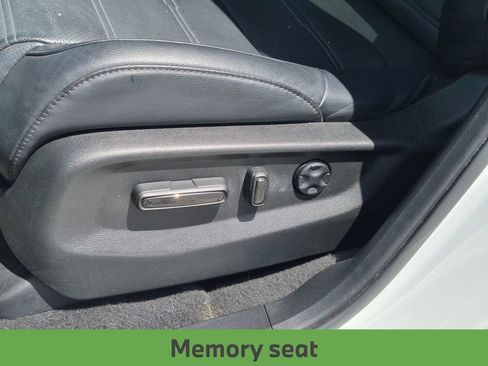 Used 2020 Honda CR-V Touring image 18