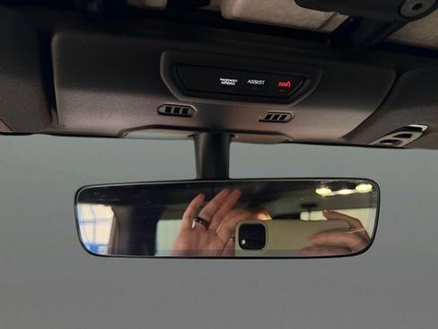 Used 2019 Jeep Wrangler Rubicon w/ Uconnect 4C Nav & Sound Group image 29