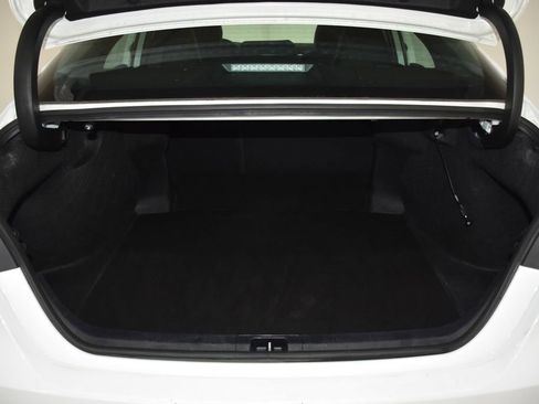 Used 2024 Toyota Camry SE image 28