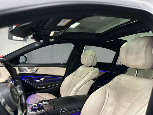 Used 2020 Mercedes-Benz S 560 4MATIC Sedan w/ AMG Line Exterior image 16