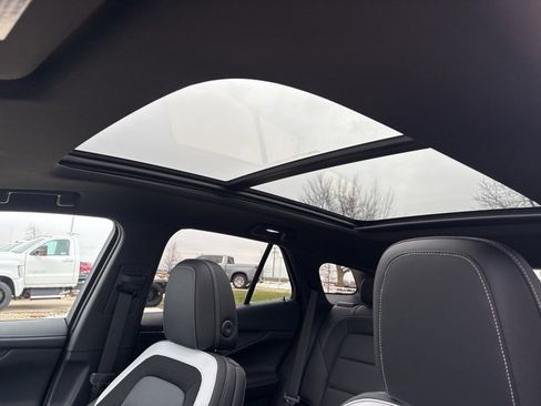 Used 2024 Chevrolet Blazer EV LT image 37