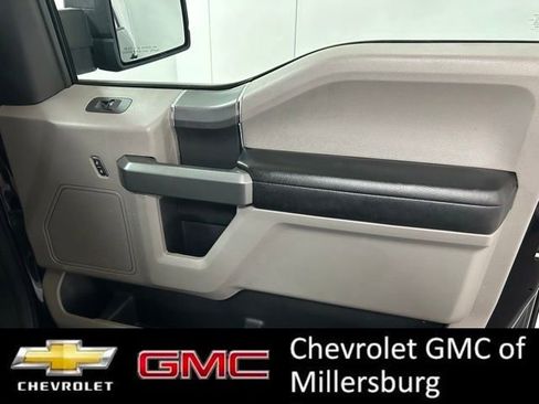 Used 2018 Ford F150 XLT w/ Equipment Group 302A Luxury image 26