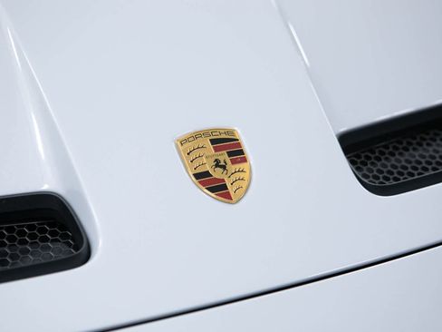 Certified 2026 Porsche 911 GT3 RWD image 17