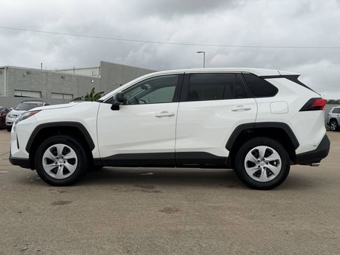 Used 2024 Toyota RAV4 LE AWD/4WD image 6