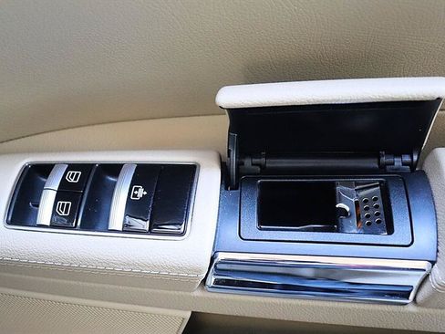 Used 2010 Mercedes-Benz S 550 image 26