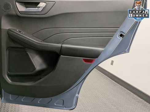 Used 2023 Ford Escape Platinum w/ Premium Technology Package image 27