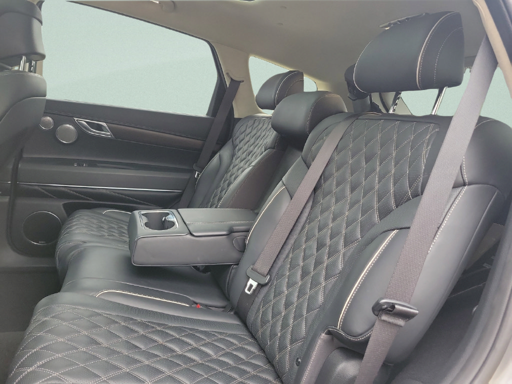Used 2023 Genesis GV80 3.5T AWD/4WD image 13