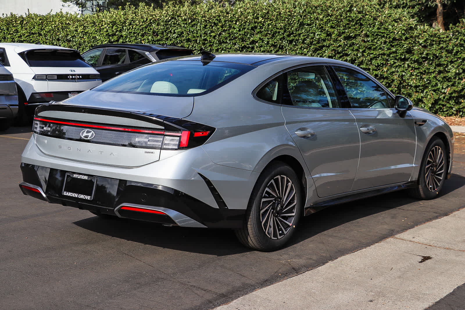 New 2026 Hyundai Sonata SEL FWD image 6