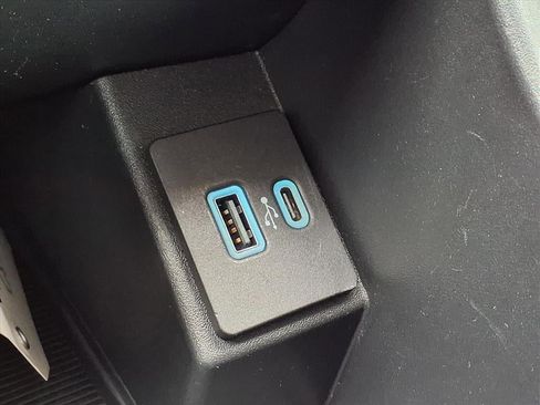 Certified 2022 Ford Edge SEL image 22