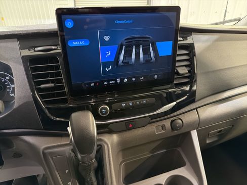 Used 2023 Ford Transit 350 XLT image 20