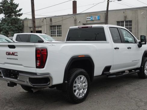 Used 2024 GMC Sierra 2500 Pro image 2