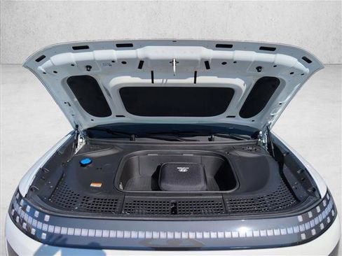 New 2026 Hyundai Ioniq 9 Limited image 19