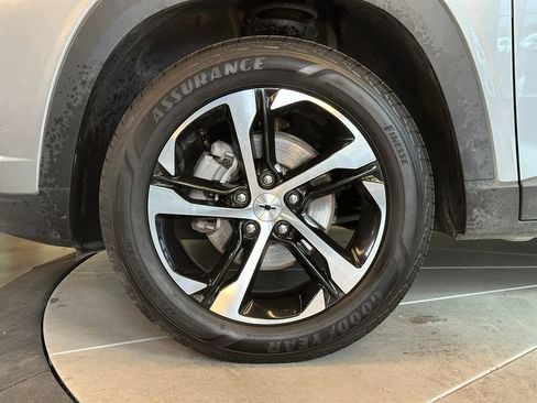 Used 2026 Chevrolet Trax RS w/ Driver Confidence Package FWD image 25