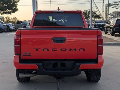 Used 2024 Toyota Tacoma TRD Sport w/ TRD Sport Upgrade Package AWD/4WD image 7