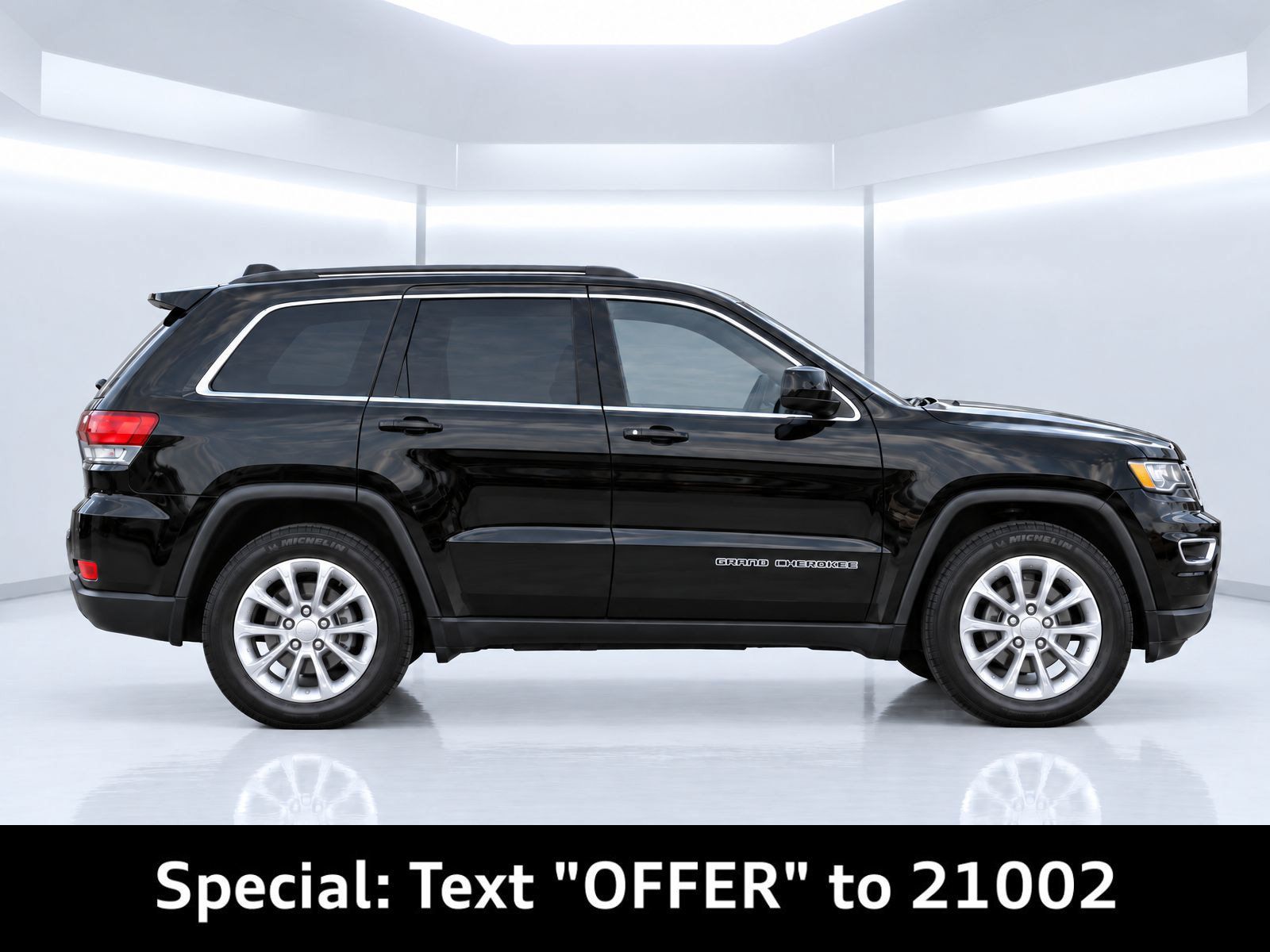 Used 2022 Jeep Grand Cherokee Laredo E RWD image 8