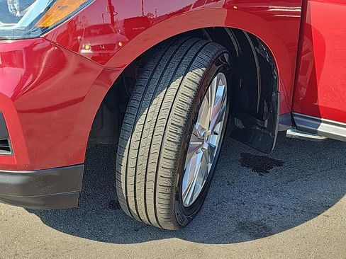 Used 2019 Nissan Pathfinder SL w/ SL Premium Package image 37