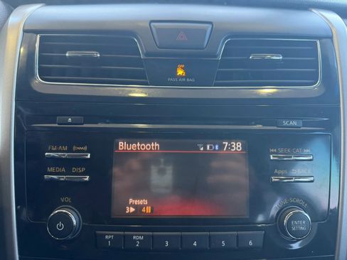 Used 2014 Nissan Altima 2.5 S w/ Display Audio Package image 16