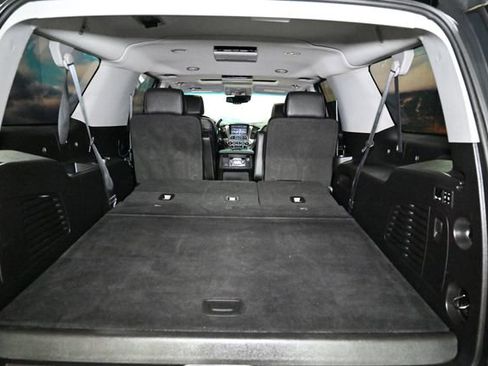 Used 2019 Chevrolet Suburban Premier AWD/4WD image 72