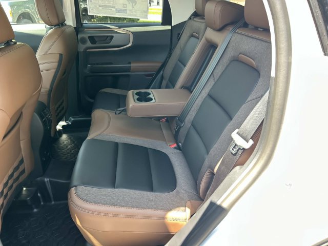 New 2026 Ford Bronco Sport Outer Banks w/ Sasquatch Outer Banks Package AWD/4WD image 20