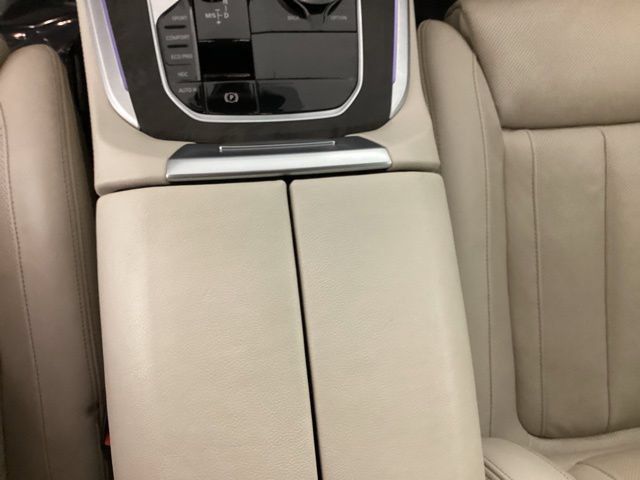 Used 2022 BMW X5 xDrive40i w/ Luxury Seating Package AWD/4WD image 21