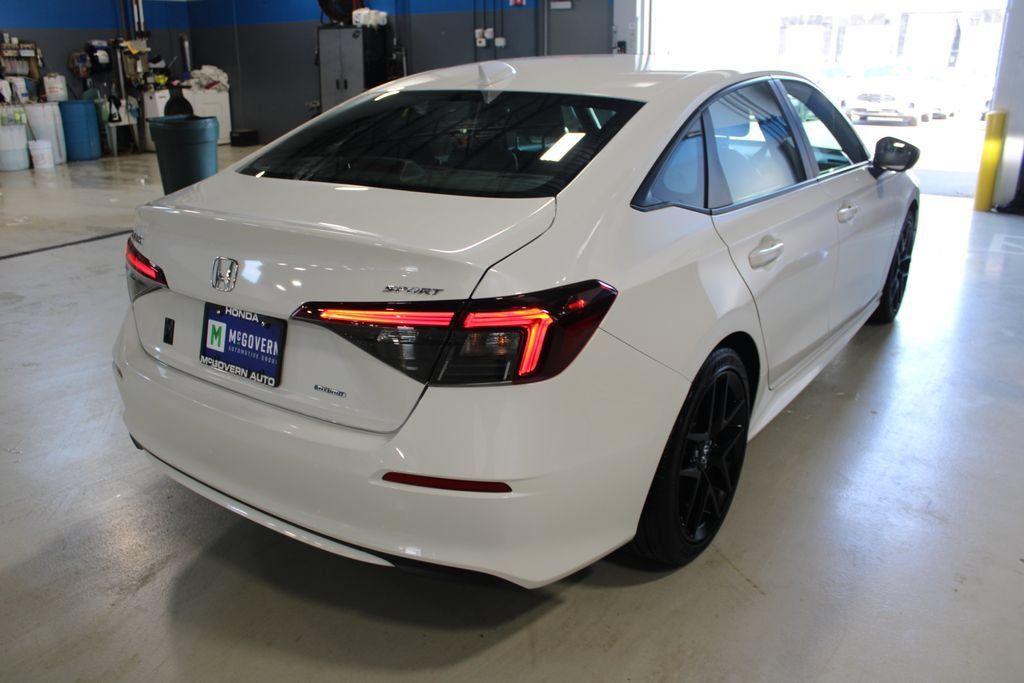 Certified 2025 Honda Civic FWD Hybrid Sedan image 24