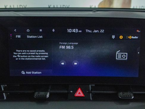 Used 2023 Kia Sportage SX image 9