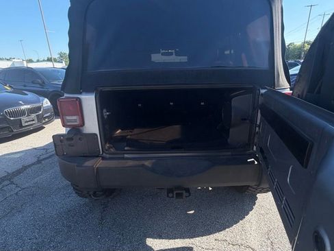 Used 2014 Jeep Wrangler Unlimited Rubicon w/ Dual Top Group AWD/4WD image 5