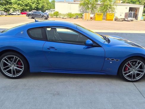 Used 2017 Maserati GranTurismo Sport RWD image 7