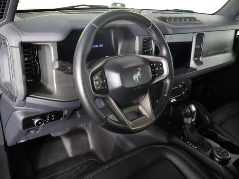Used 2025 Ford Bronco Badlands AWD/4WD image 26