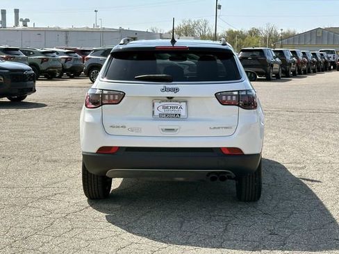 Used 2020 Jeep Compass Limited AWD/4WD image 4