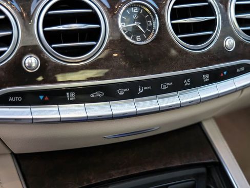 Used 2019 Mercedes-Benz S 560 4MATIC Sedan image 28