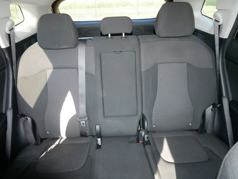 Used 2023 Kia Sportage LX image 13